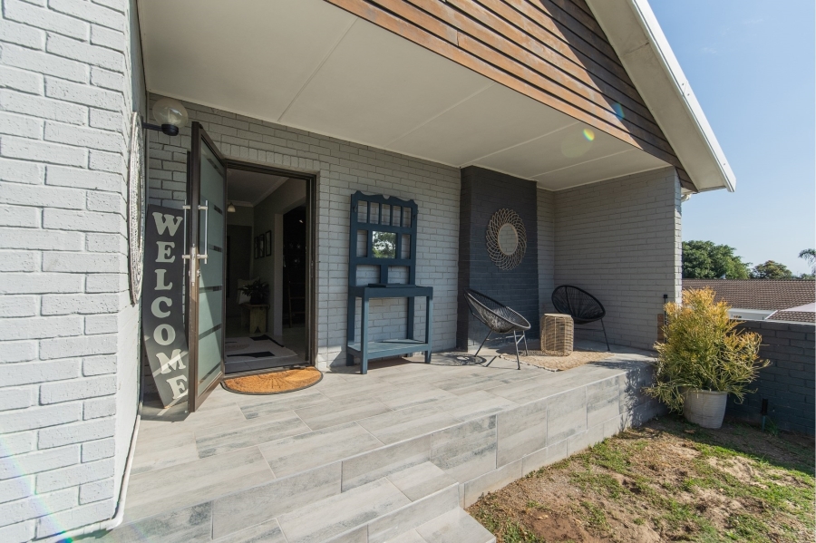 4 Bedroom Property for Sale in Walmer Heights Eastern Cape